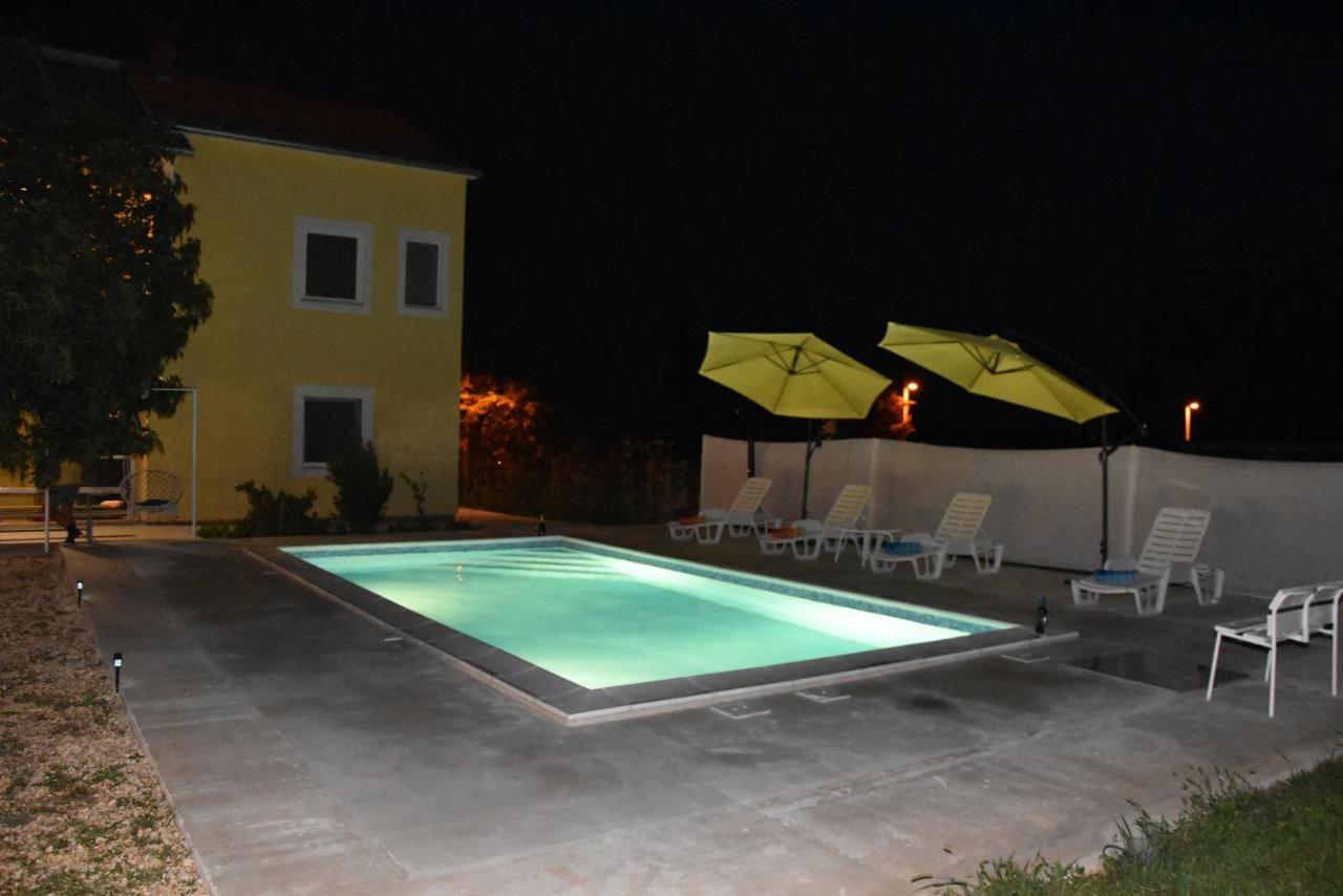 Villa Kutija Sveti Filip i Jakov Exterior foto